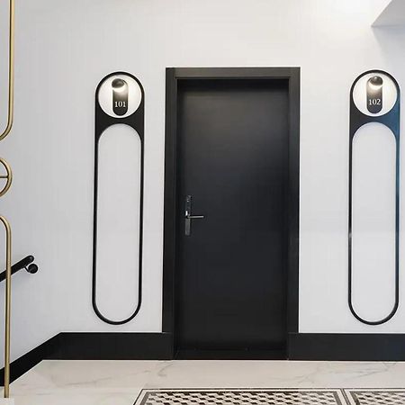 Blue Marina Suites - Boutique Apartments 아리시페 외부 사진