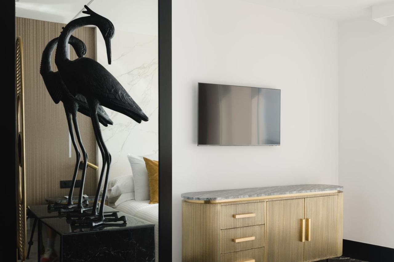 Blue Marina Suites - Boutique Apartments 아리시페 외부 사진