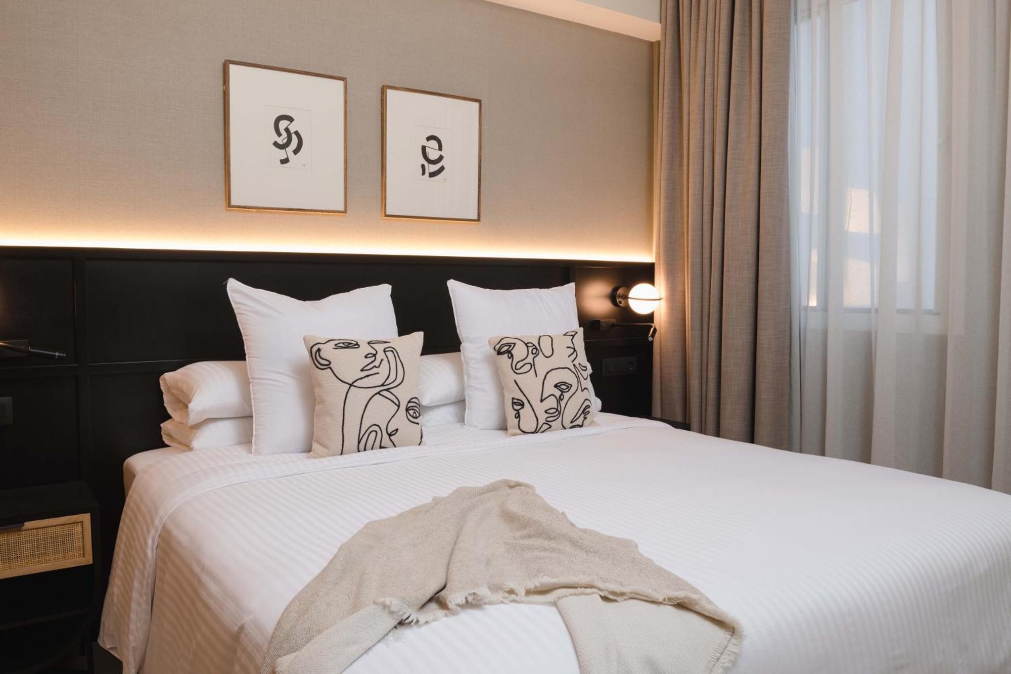 Blue Marina Suites - Boutique Apartments 아리시페 외부 사진