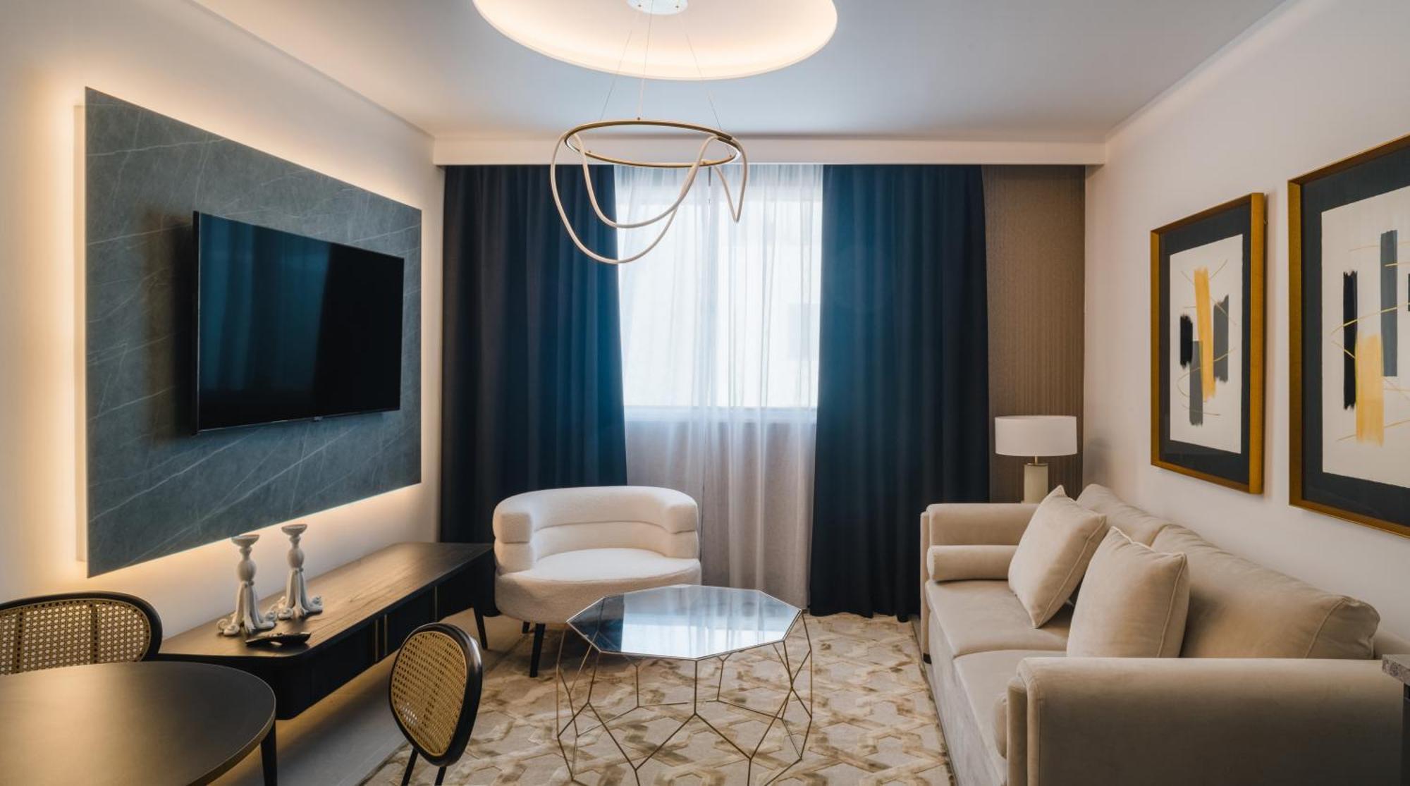 Blue Marina Suites - Boutique Apartments 아리시페 외부 사진