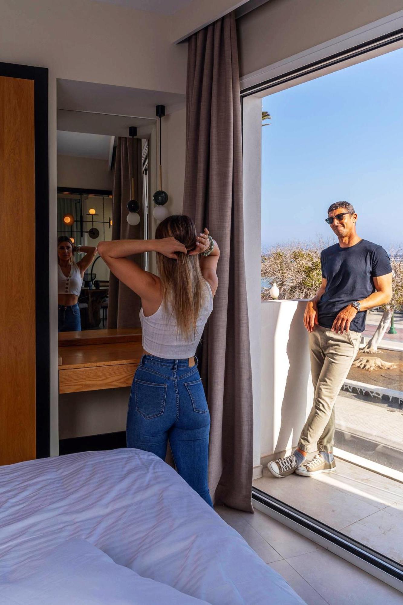 Blue Marina Suites - Boutique Apartments 아리시페 외부 사진